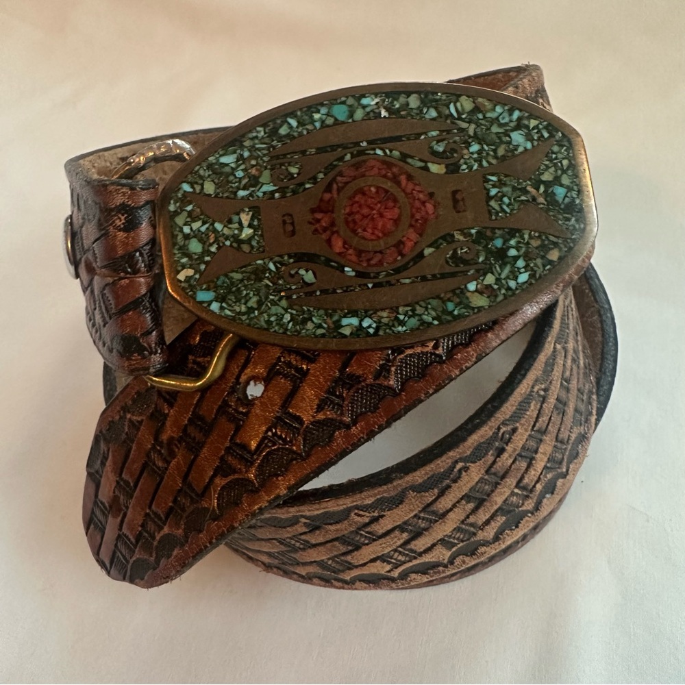 Hand Tooled Belt with Buckle 42-44 - Picture 3 of 10